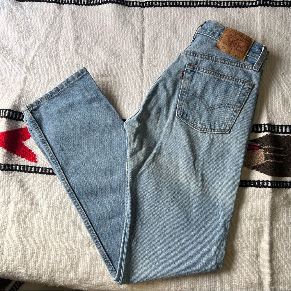 Light wash vintage Levi’s